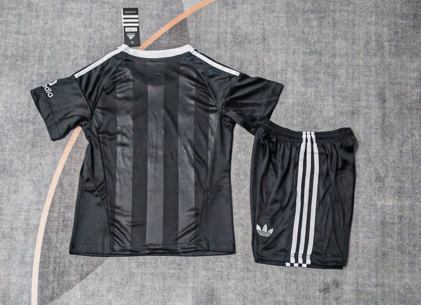 Kit Infantil Liverpool Goleiro 25/26 - Preto