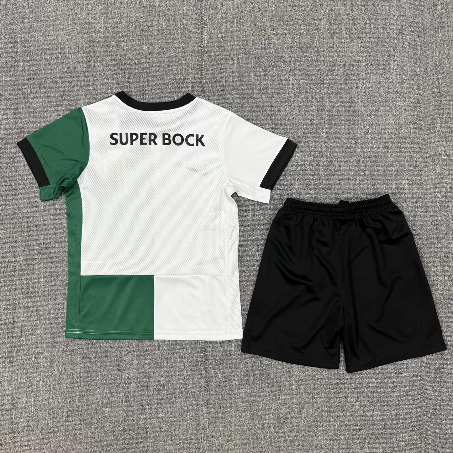 Kit Infantil Sporting Fourth 25/26 - Verde e Branco