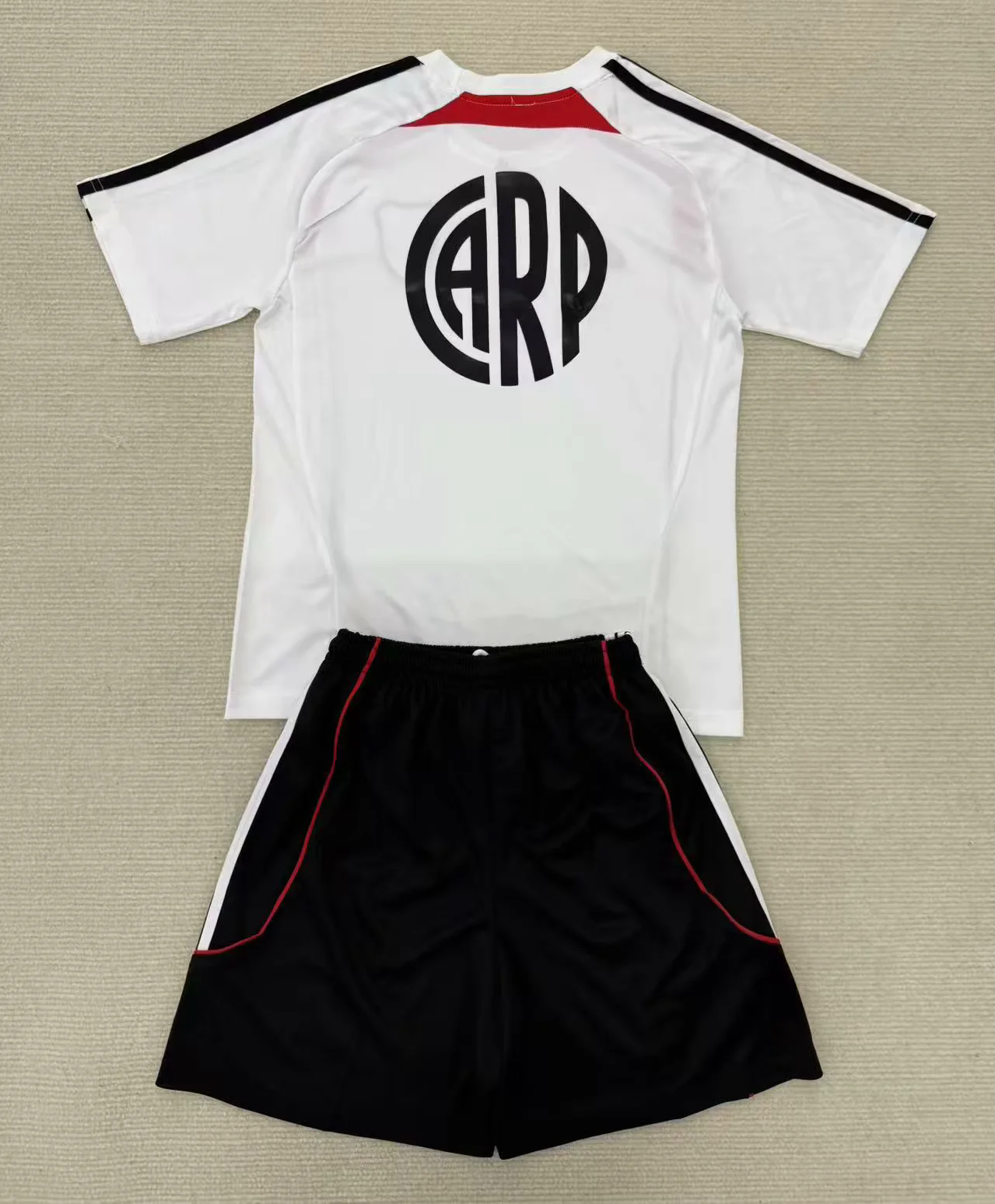 Kit Infantil River Plate Treino 25/26 - Branco