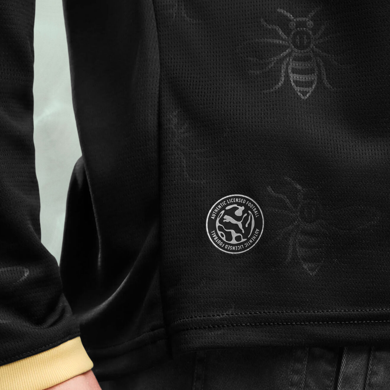 Manchester City Away Manga Longa 26/27 Torcedor Puma - Preto e Dourado