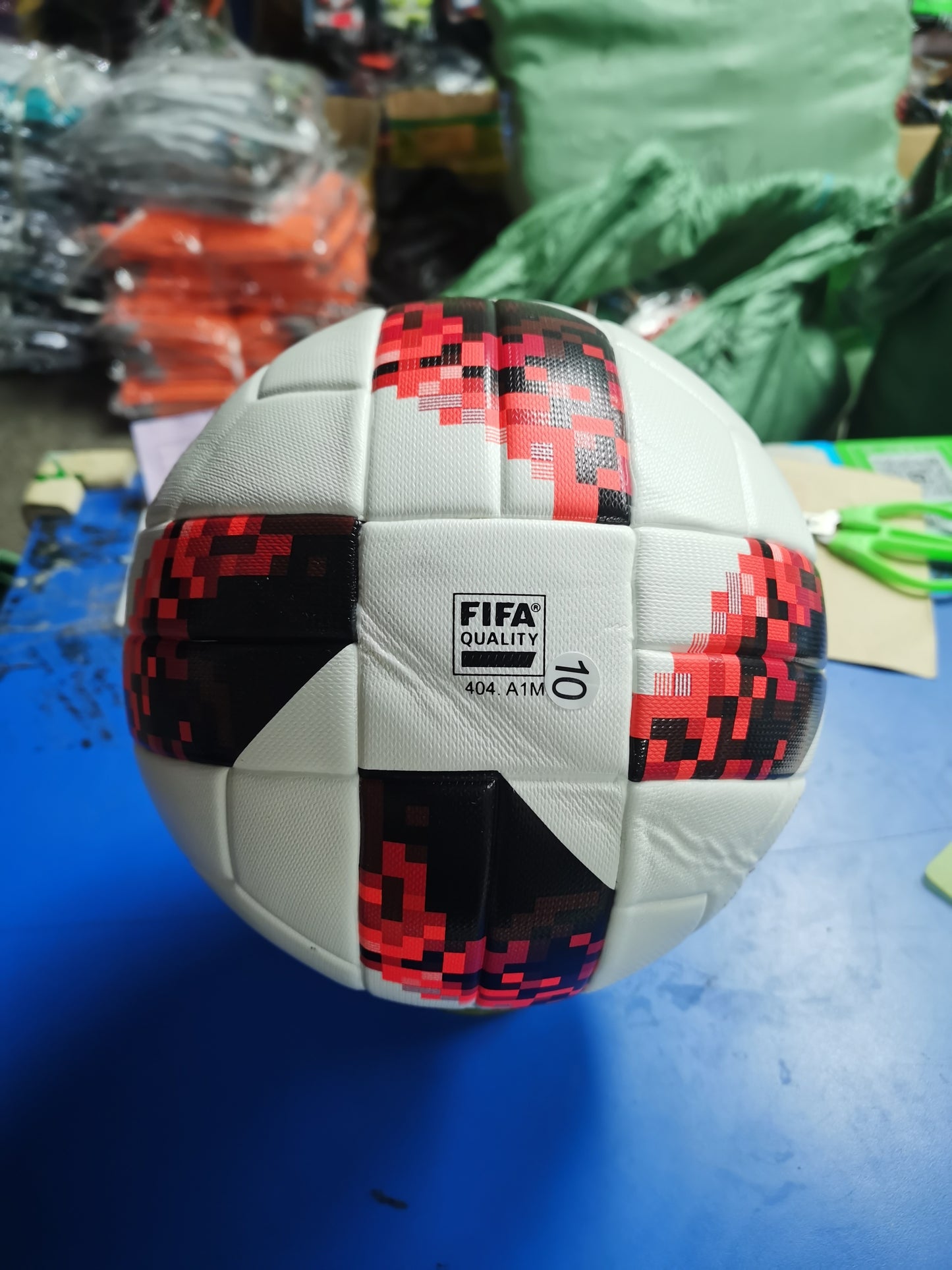 Bola Telstar Final da Copa Do Mundo 2018 Adidas - Branca e Vermelha