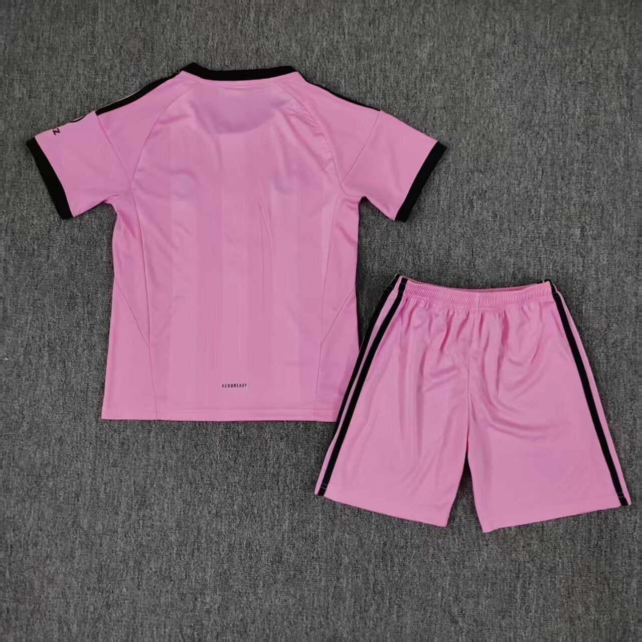 Kit Infantil Bayern De Munique Goleiro 25/26 - Rosa