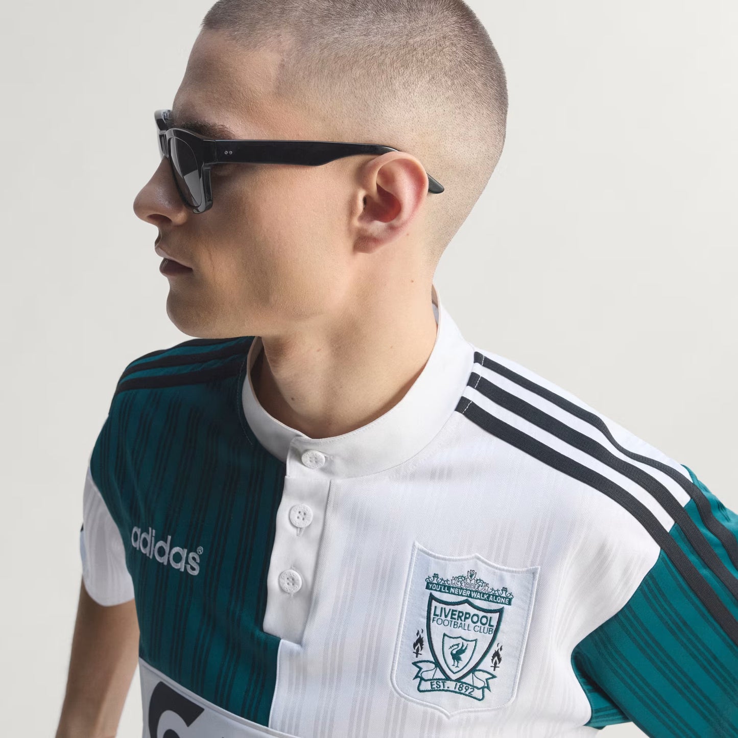 Liverpool Away Retrô 95 Adidas - Branca e Verde