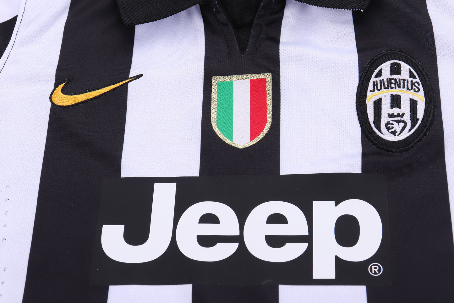 Kit Infantil Juventus Home 14/15 Retrô Adidas - Preta e Branca