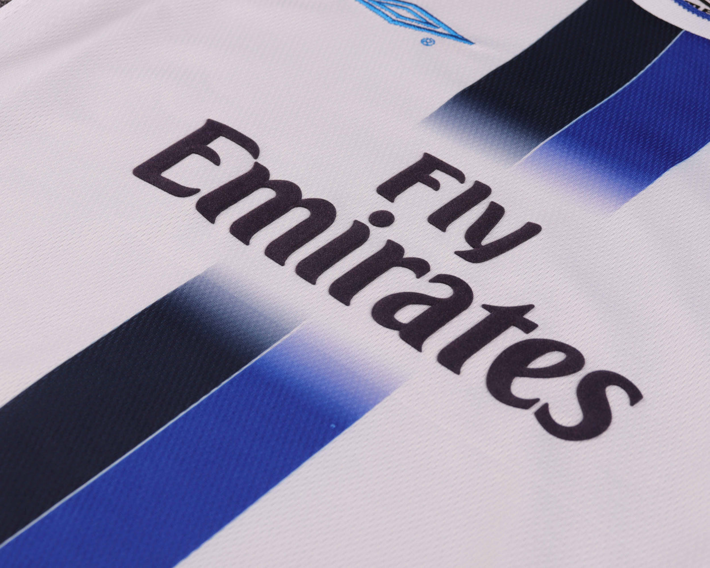 Kit Infantil Chelsea Away Retrô 03/04 - Branca