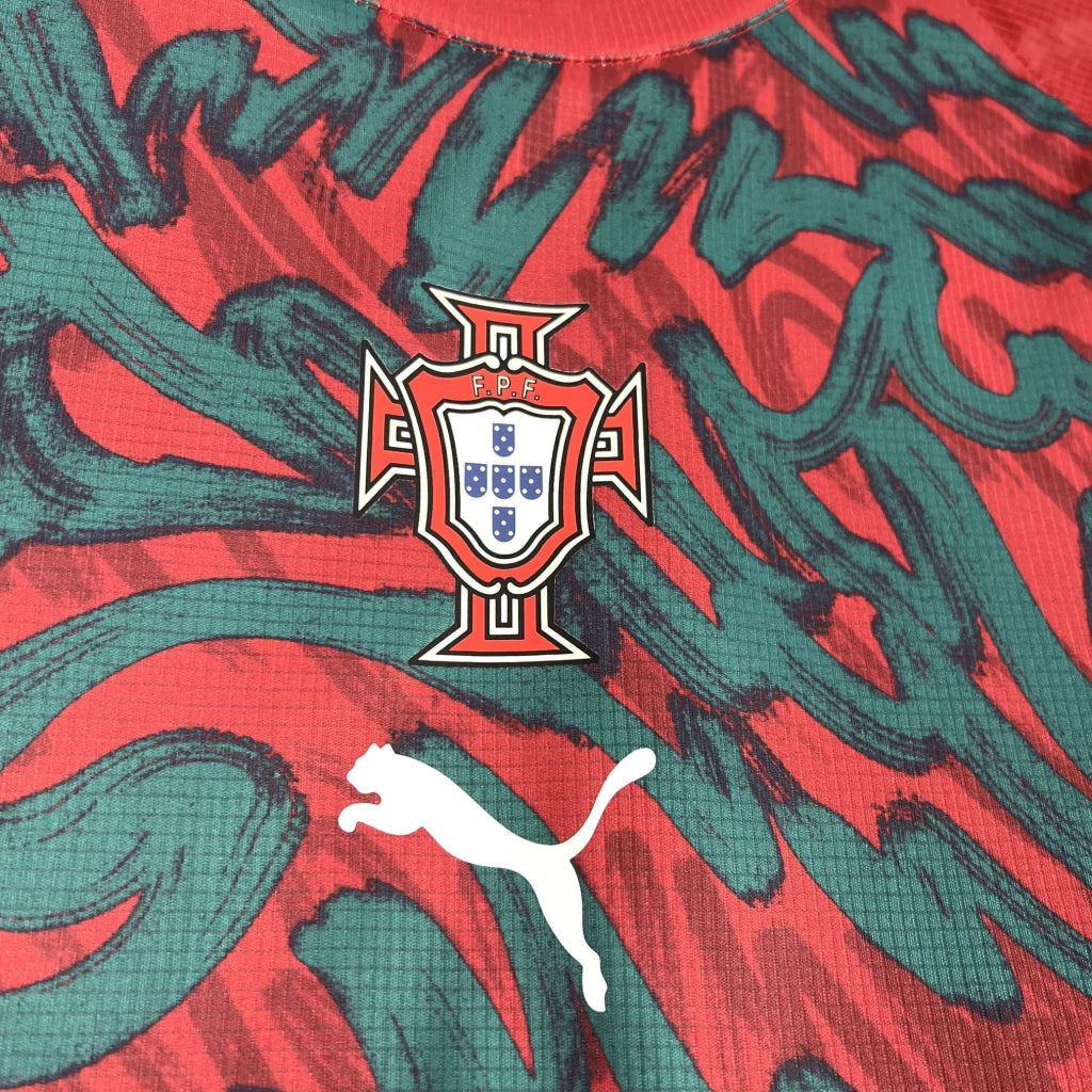 Portugal Pré Jogo 26/27 Masculina Torcedor Puma - Vermelho e Verde