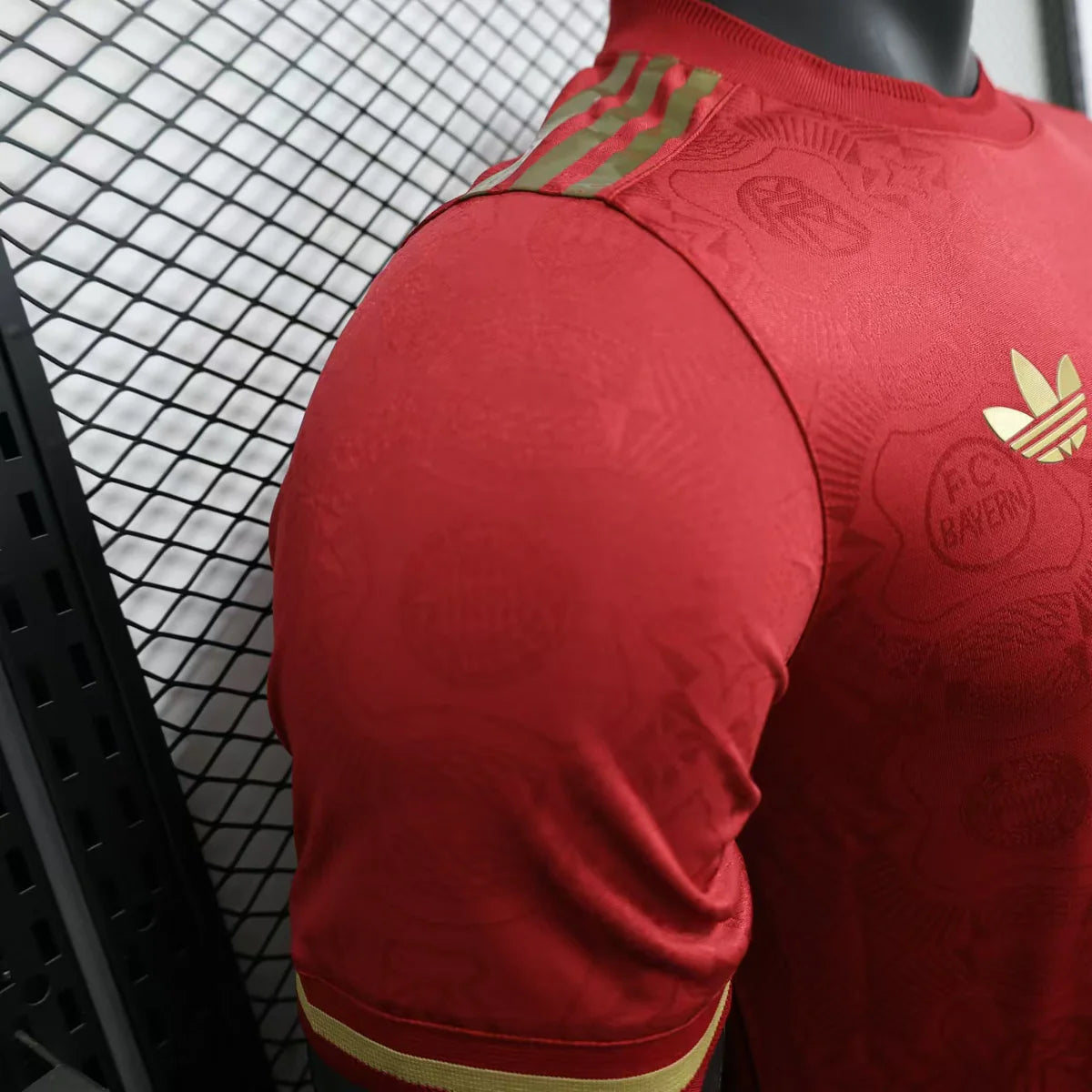 Bayern de Munique Aniversario 125 Anos 25/26 Jogador Adidas - Vermelho