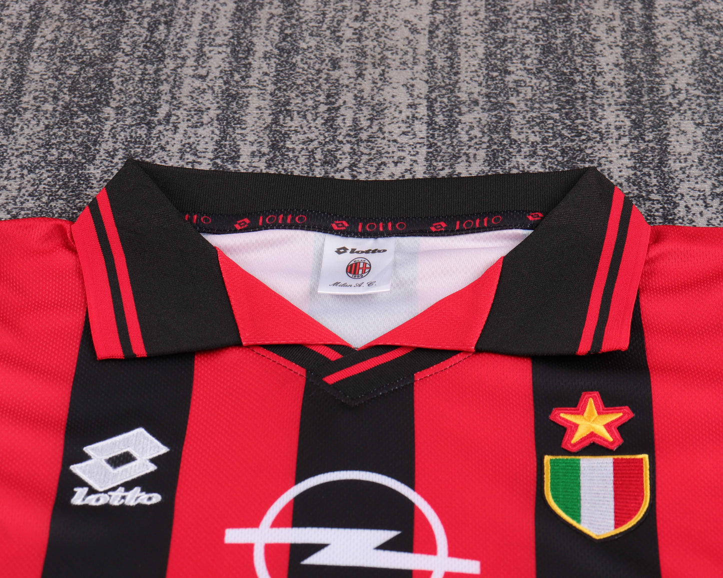 Kit Infantil Milan Home Retrô 96/97 - Vermelho e Preto