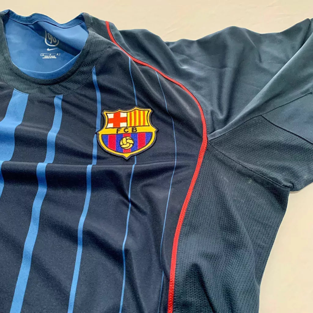 Barcelona Away Retro 04/05 Nike - Azul Escuro