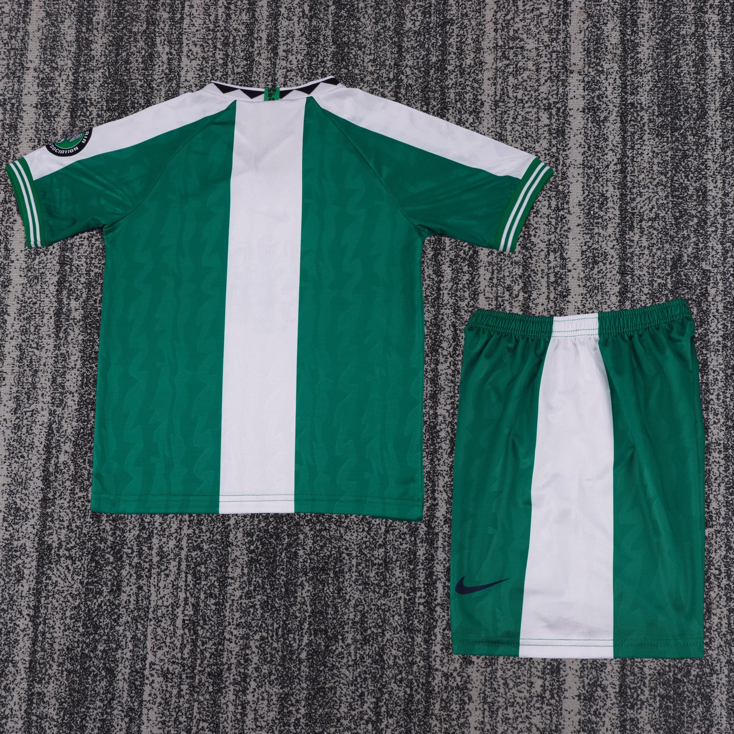 Kit Infantil Nigeria Home Retrô 1996 - Verde e Branco