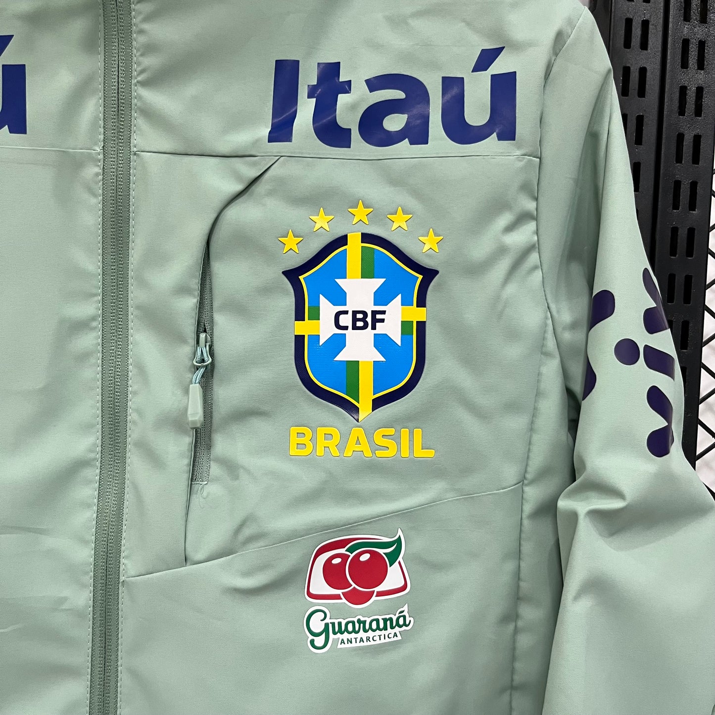Jaqueta Brasil Jordan - Verde