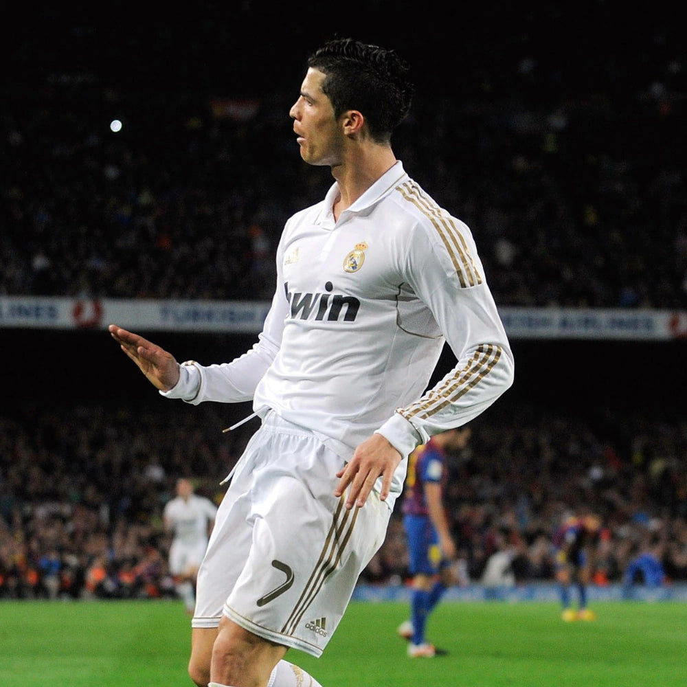 Real Madrid Home Retrô 11/12 Manga Longa Adidas - Branco