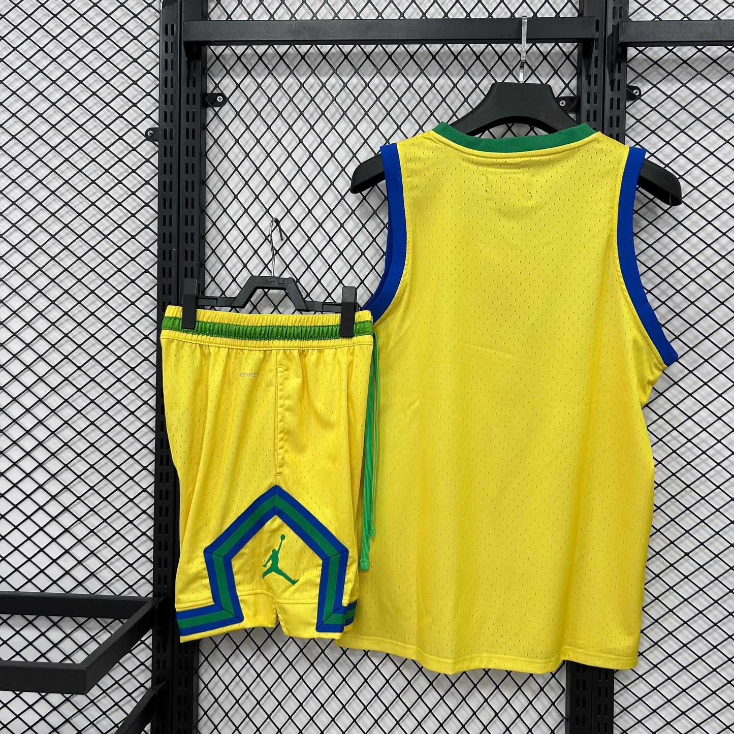 Kit Brasil Regata + Shorts 26/27 Jordan - Amarela