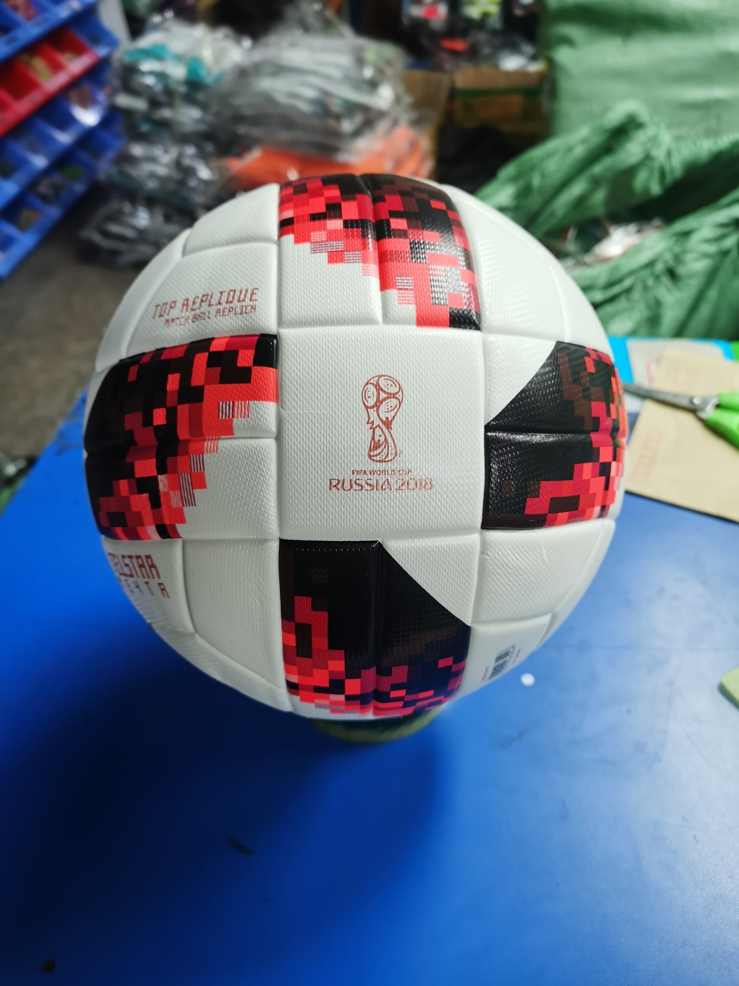 Bola Telstar Final da Copa Do Mundo 2018  Adidas - Branca e Vermelha