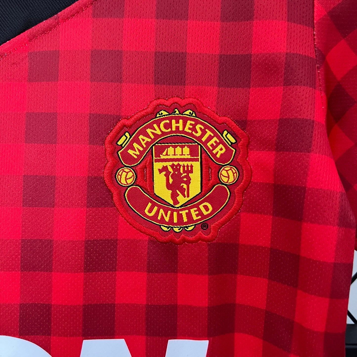 Kit infantil Manchester United Retrô Home 2012 . - Vermelho