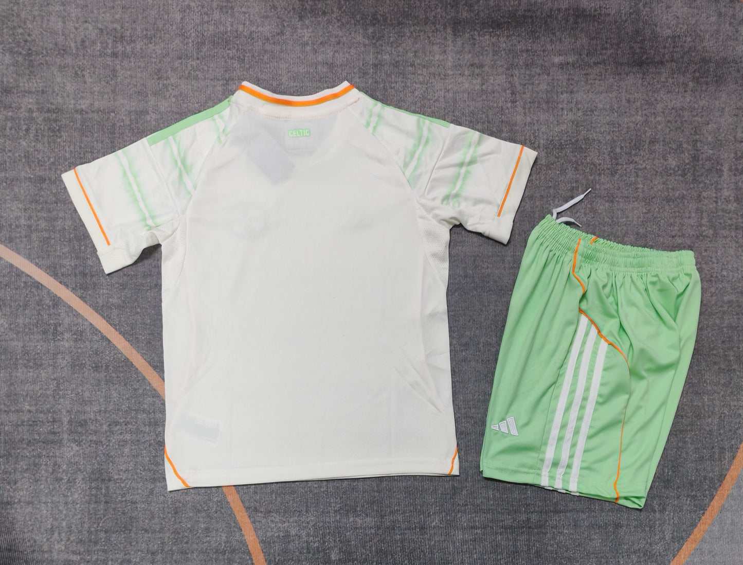 Kit Infantil Celtic Away 25/26 - Verde Claro