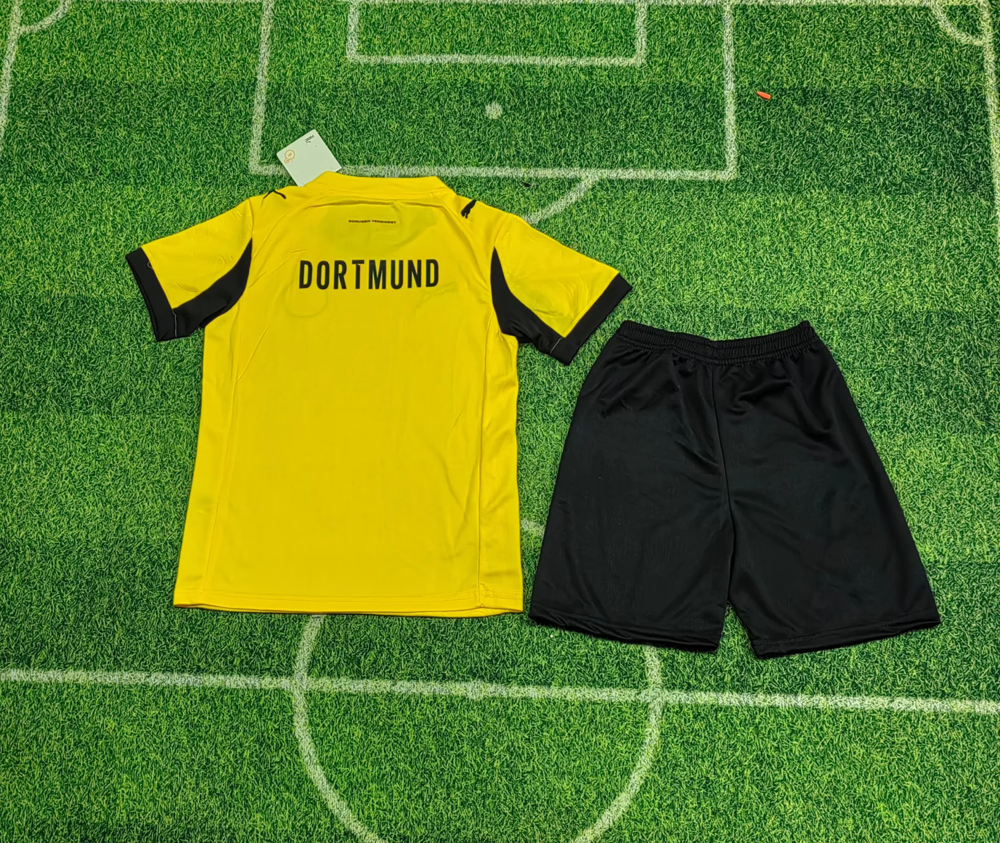 Kit Infantil Borussia Dortmund Home Edição Copas 25/26  - Amarela