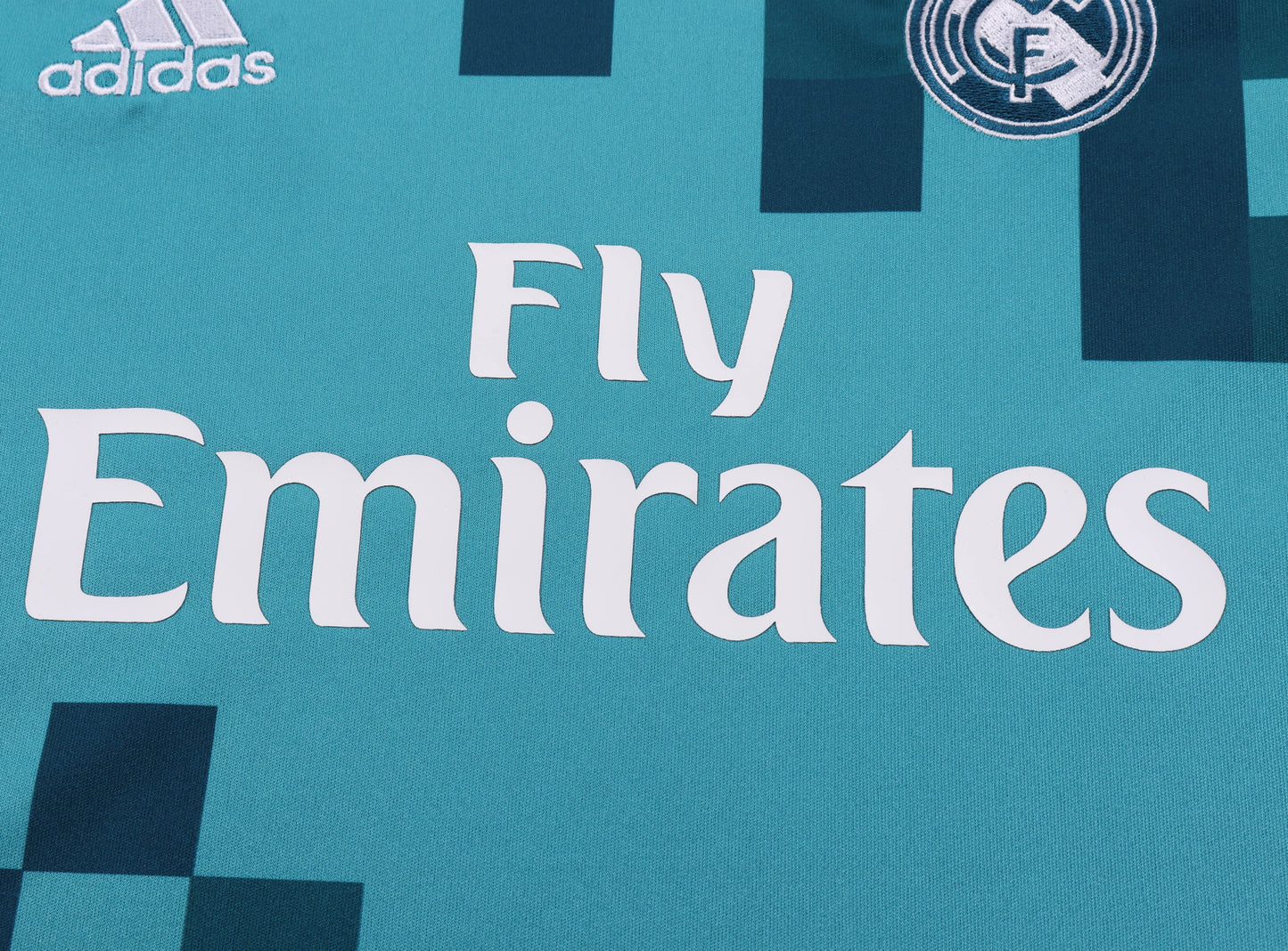 Kit Infantil Real Madrid Away Retrô Manga Longa 17/18 - Verde