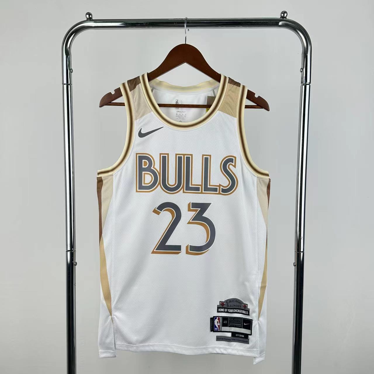 Regata Chicago Bulls Masculina - Branca e Dourada