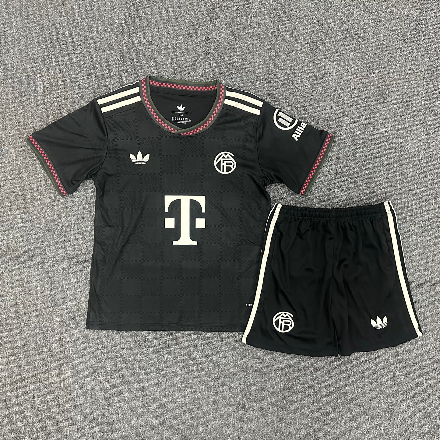 Kit Infantil Bayern de Munique Third 25/26 - Preto