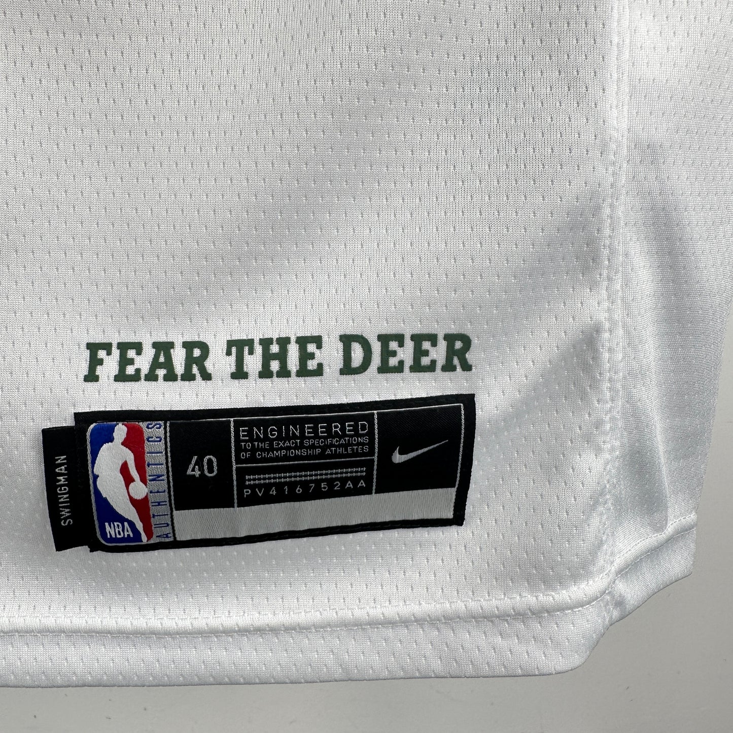 Regata Milwaukee Bucks Masculina - Branca
