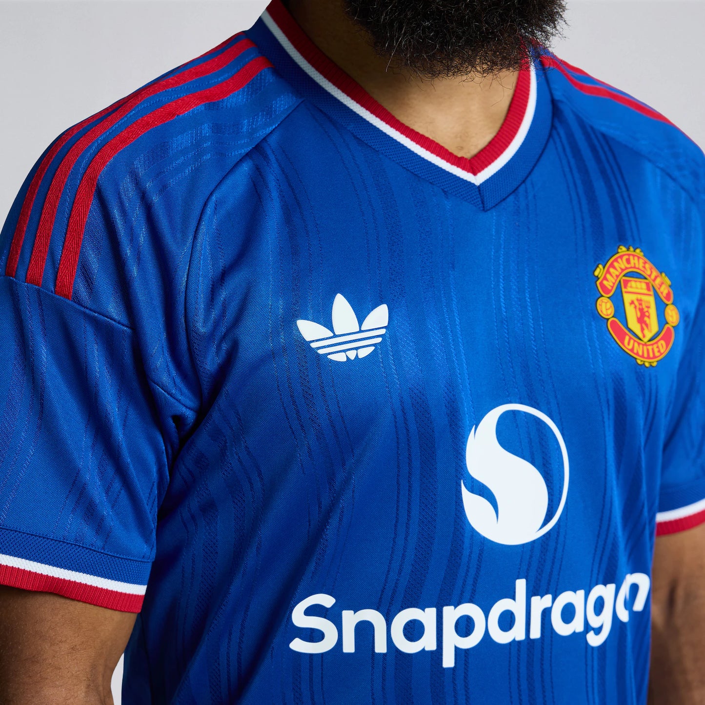 Manchester United Away 26/27 Jogador Adidas - Azul