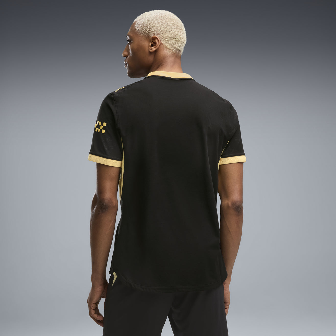 Manchester City Away 26/27 Jogador Puma  - Preto e Dourado
