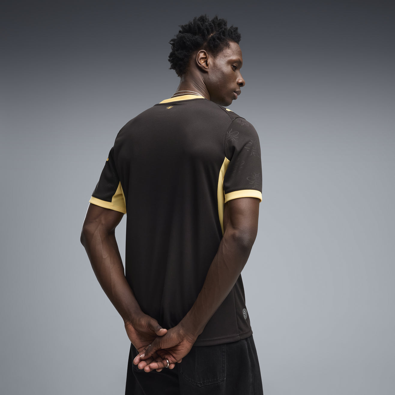 Manchester City Away 26/27 Torcedor Puma - Preto e Dourada