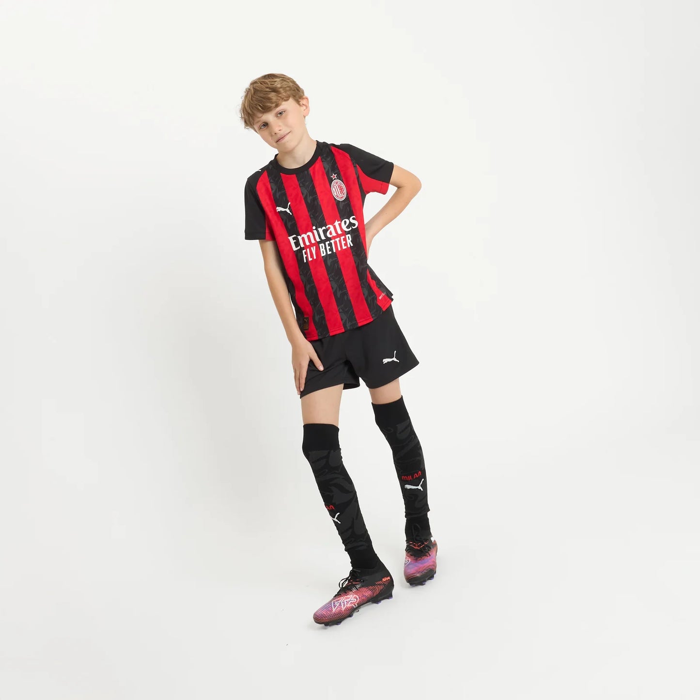 Kit Infantil Milan Home 25/26  - Vermelho e Preto