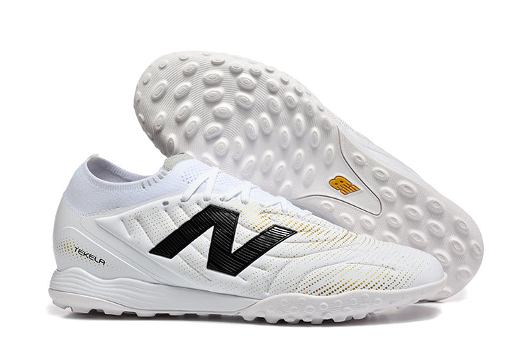 Chuteira Society New Balance Tekela Pro Low Laced FG V4+ - Branca