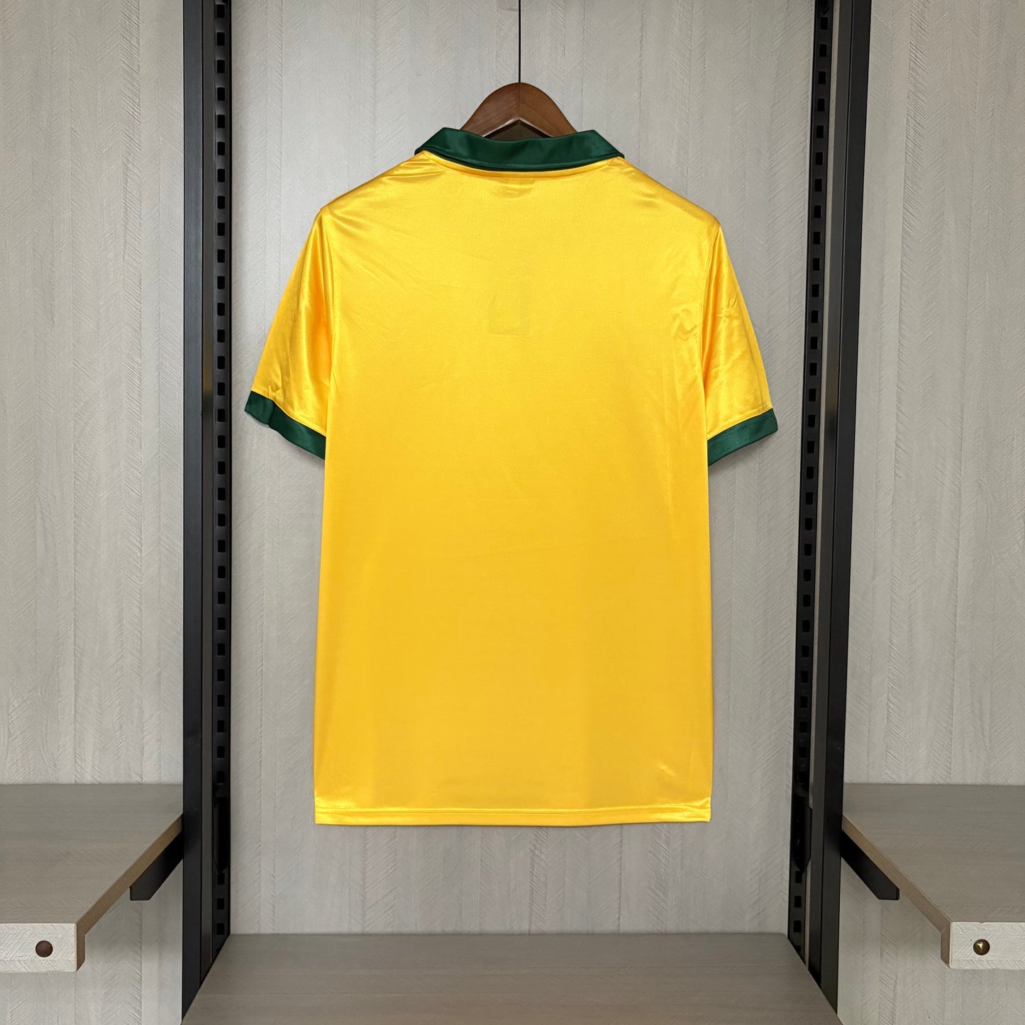 Brasil Home 1958 Retrô - Amarela