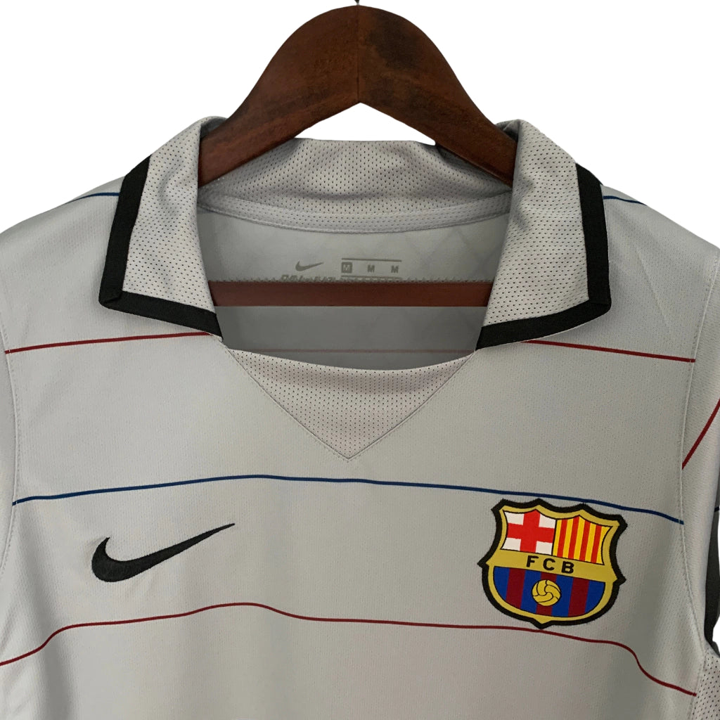 Barcelona Retrô Away 03/04  Nike  - Cinza