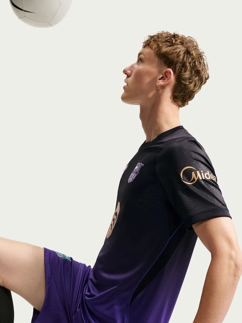 Barcelona Away 26/27 Torcedor Kobe - Roxa e Preta