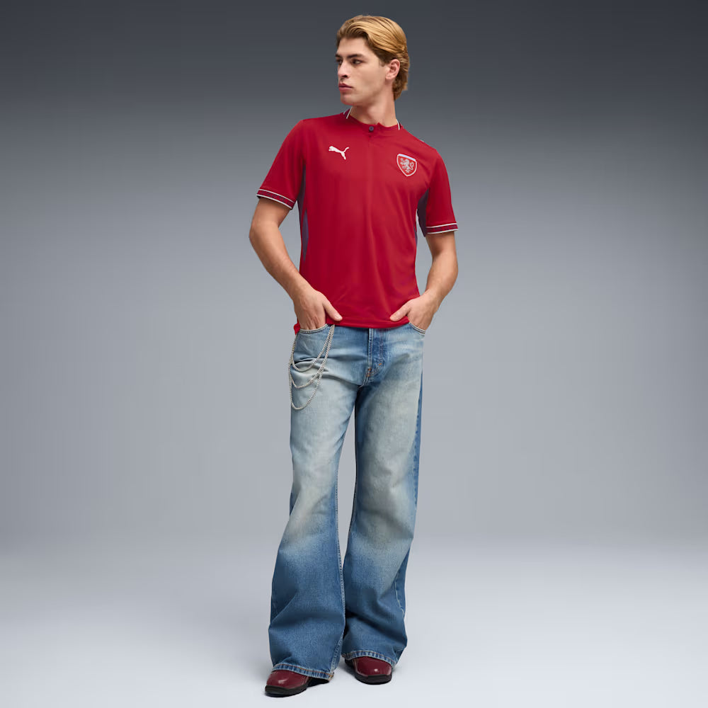 República Tcheca Home 26/27 Masculino Jogador Puma - Vermelho