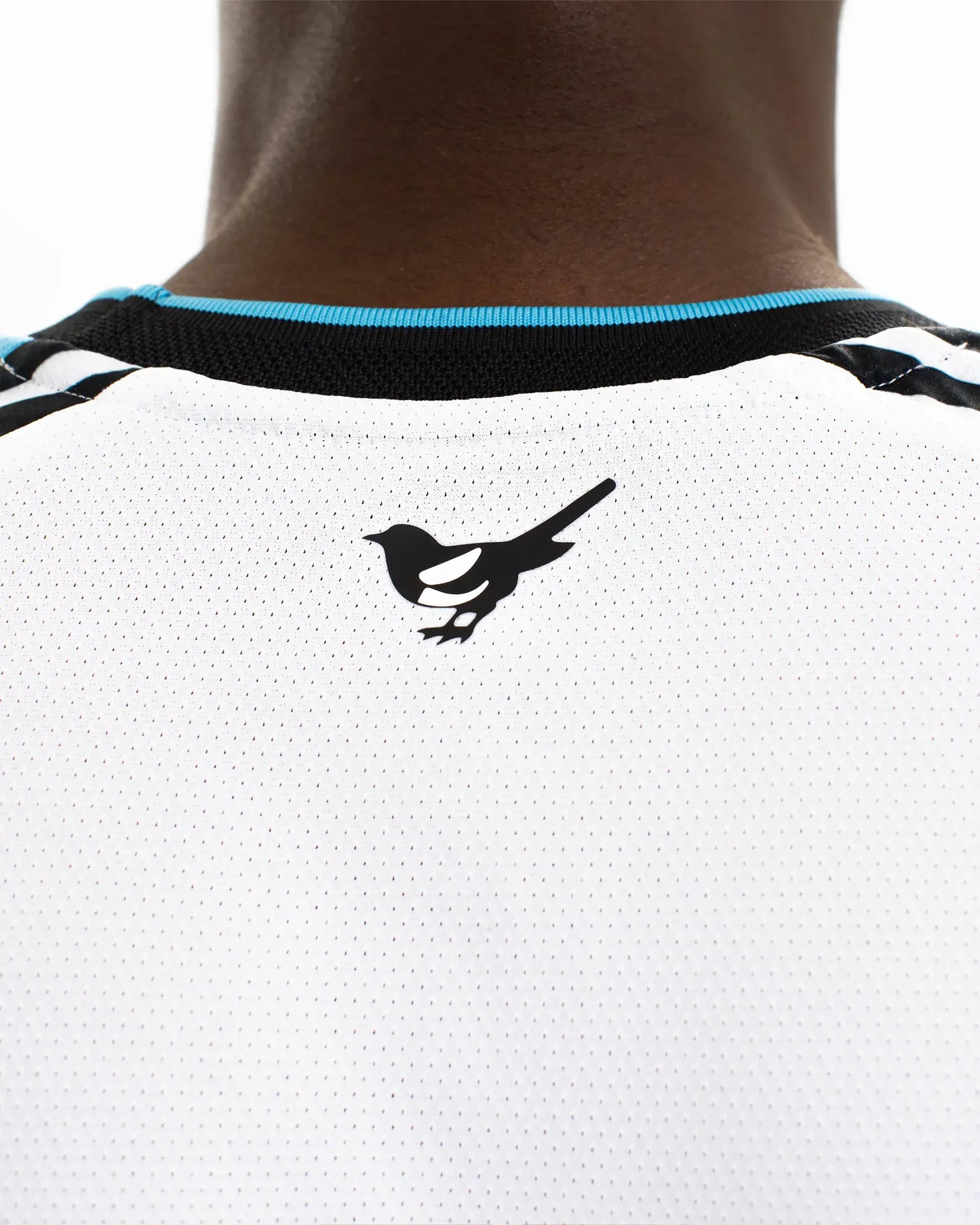 Newcastle Home 26/27 Jogador Adidas - Preto e Branco