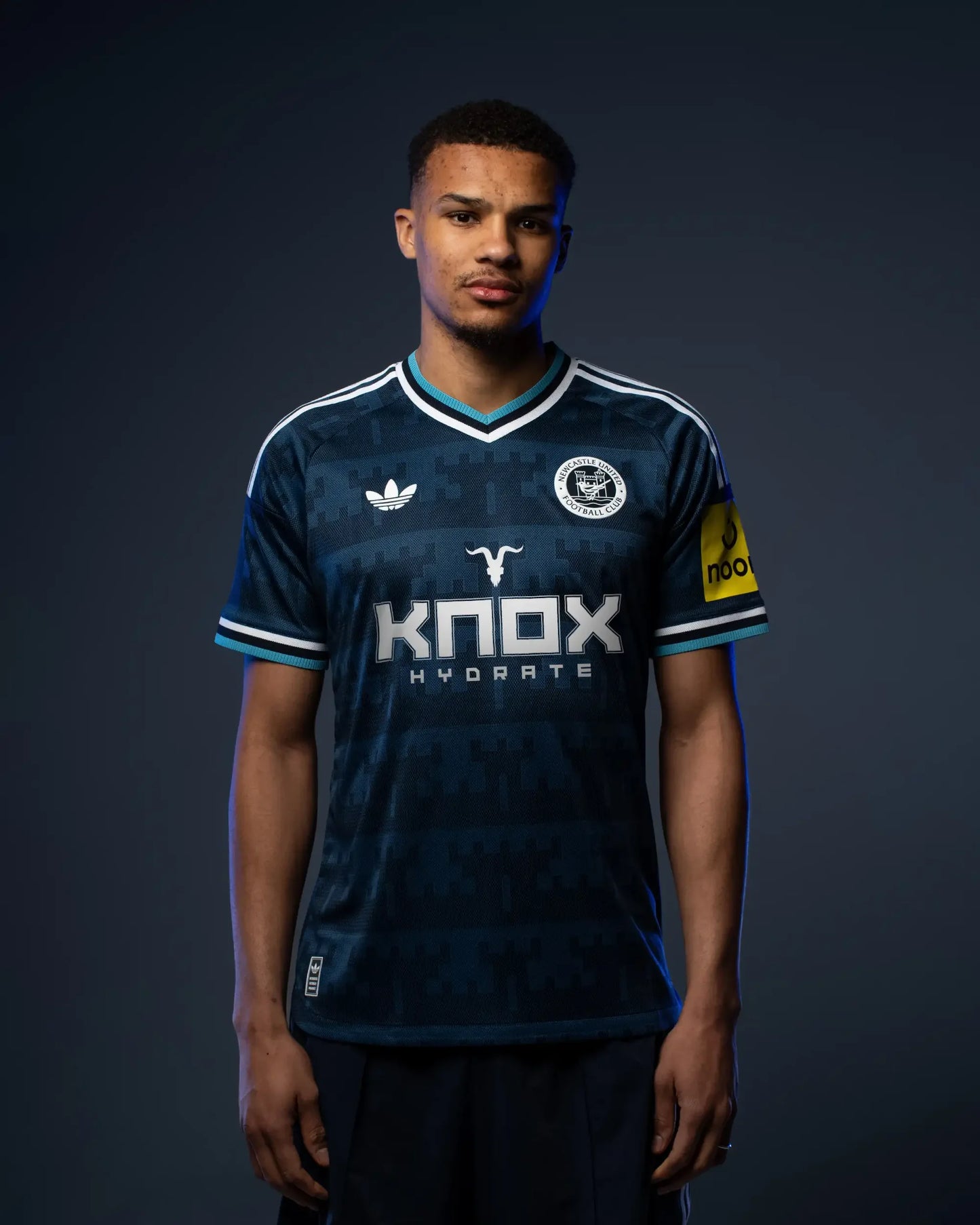 Newcastle Away 26/27 Jogador Adidas - Azul Escuro