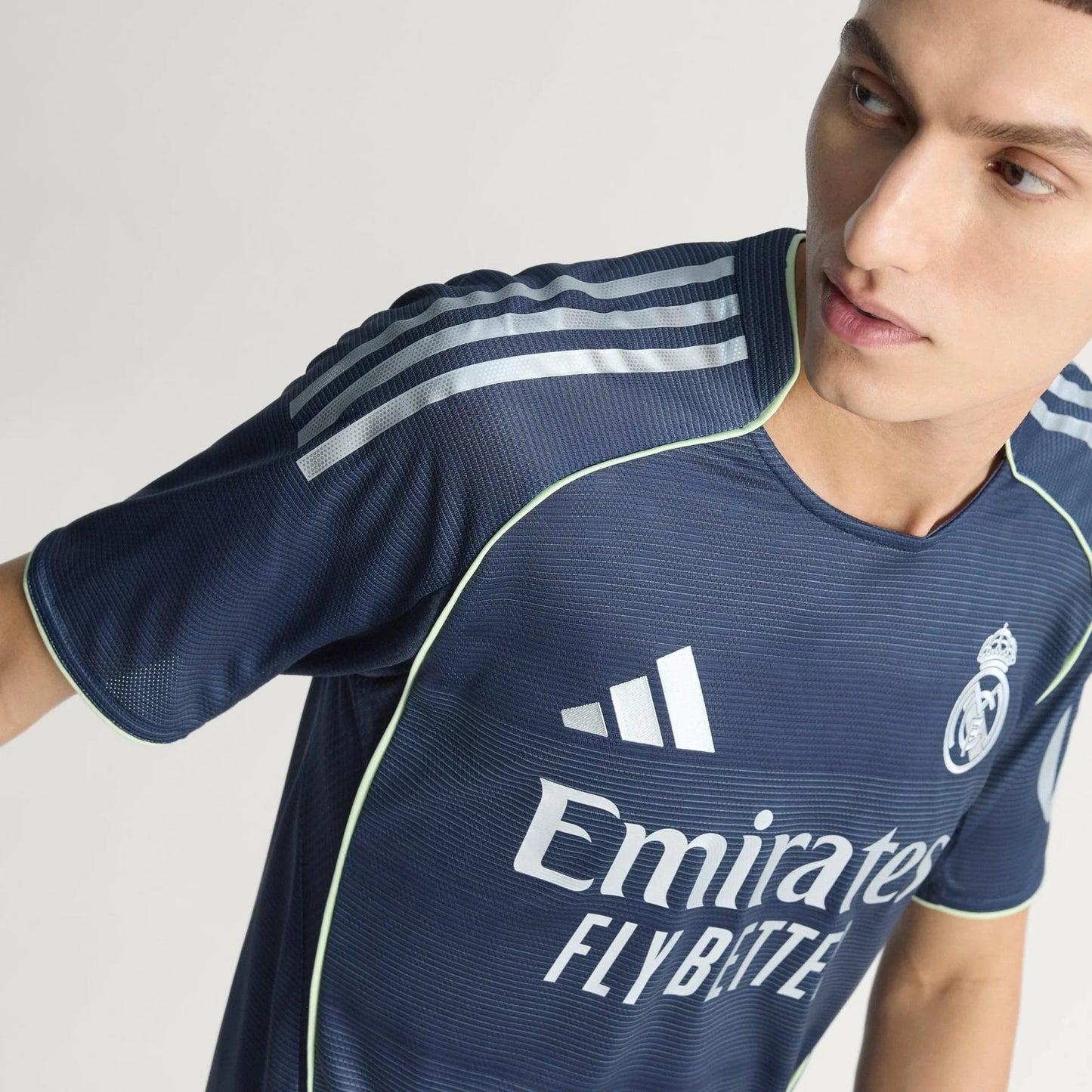 Real Madrid Away 25/26 Jogador Adidas - Cinza Escuro