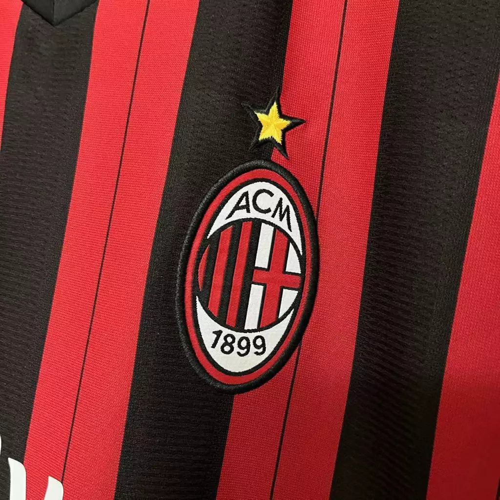 Milan Home Retrô 2013/2014 Adidas - Vermelha e Preta