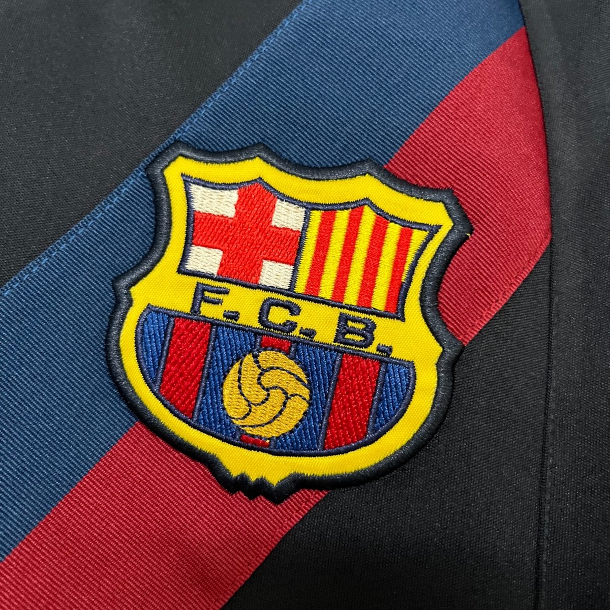 Barcelona Third Retro 03/03 Nike - Azul Escuro
