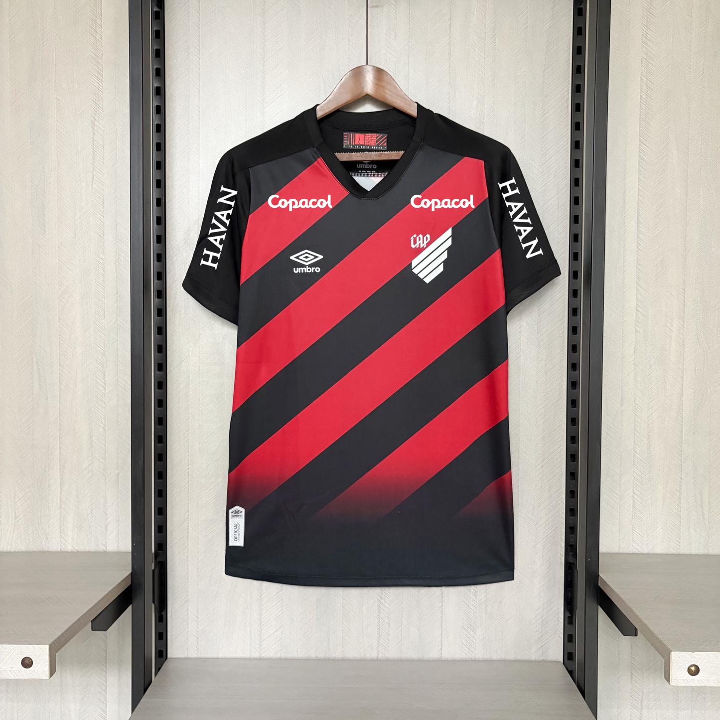 Athletico Paranaense Home Com Patrocinadores 26/27 Umbro Masculino -  Vermelho e Preto