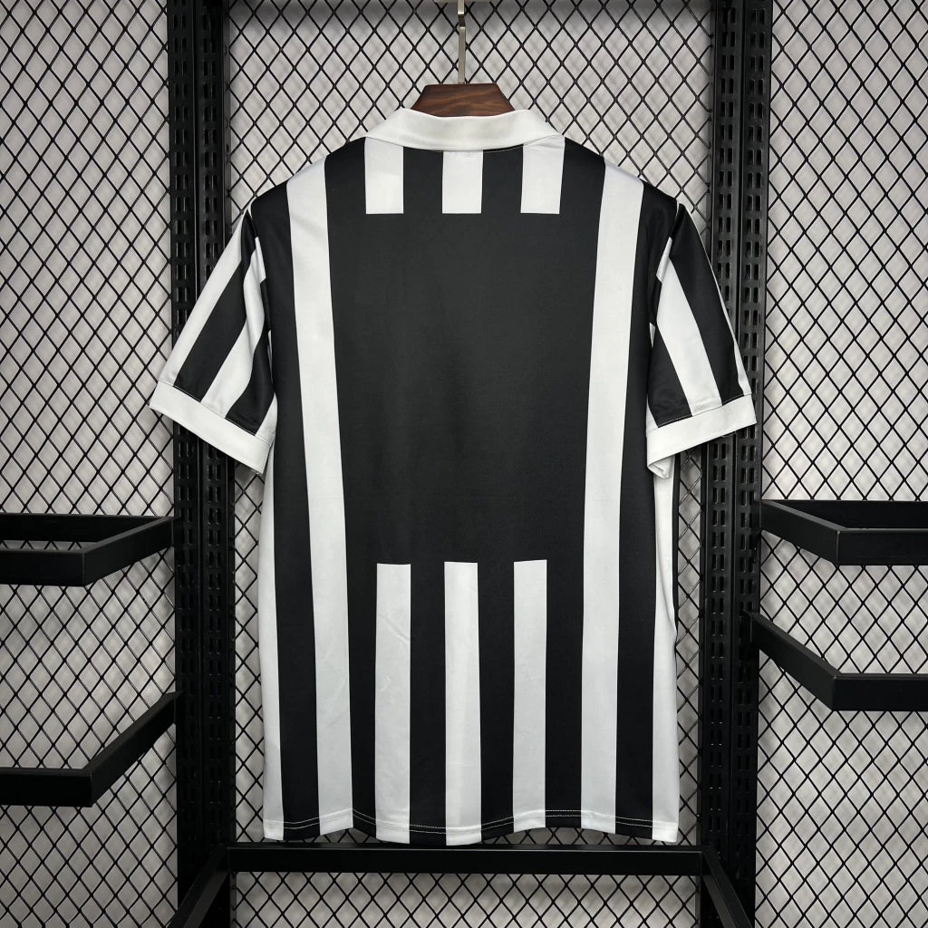 Juventus Home Retrô 1984/1985 Kappa - Preto e Branca