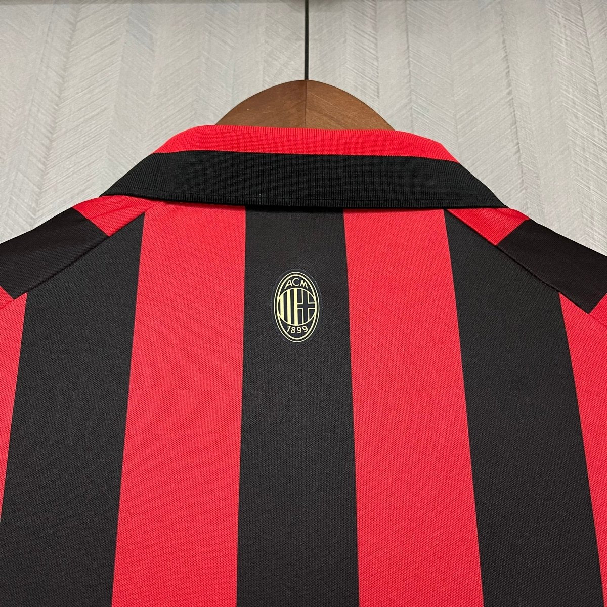 Milan Edição Especial 125 anos 24/25 Torcedor - Vermelho e Preto