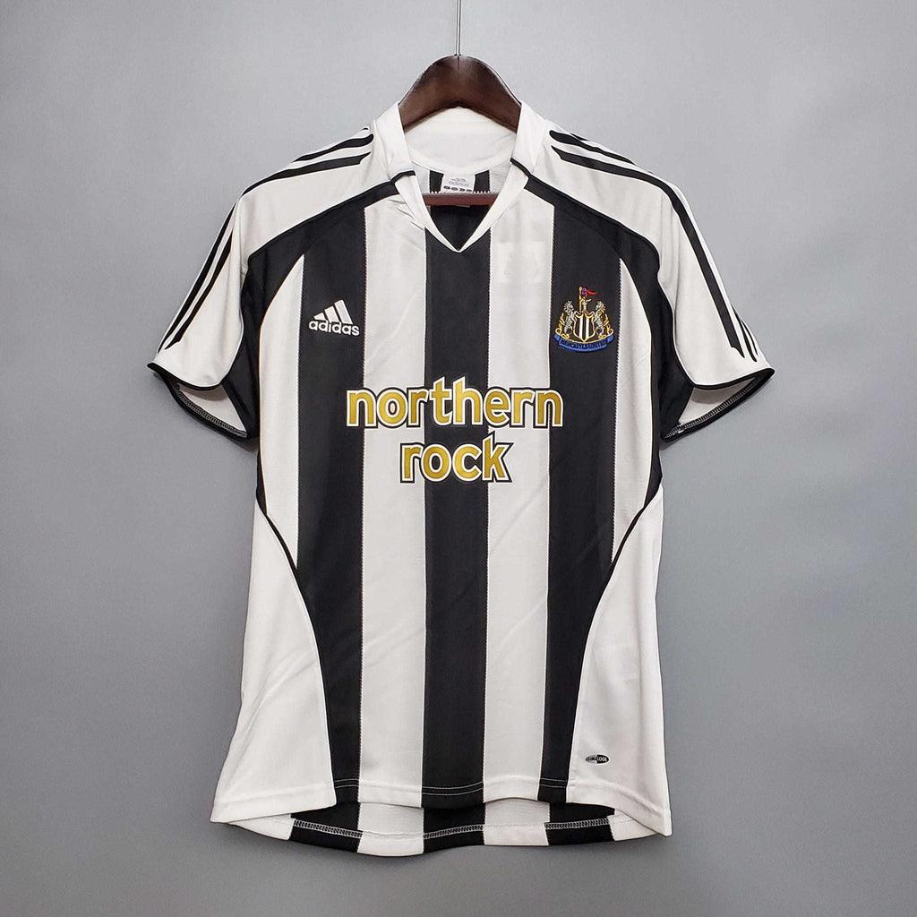 Newcastle Home Retrô 05/06 Adidas - Preta e Branca