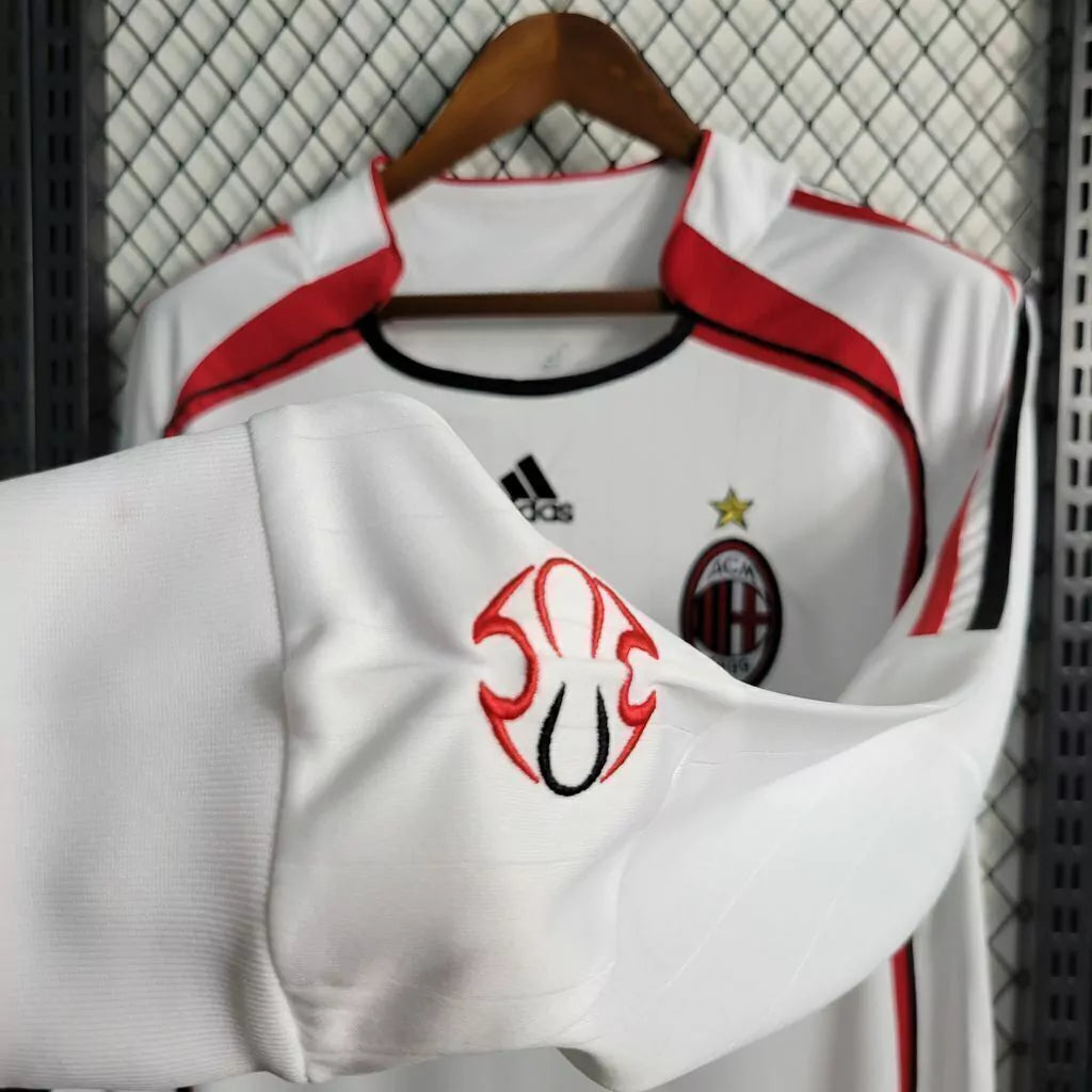 Milan Away Retrô 06/07 Manga Longa Adidas - Branco