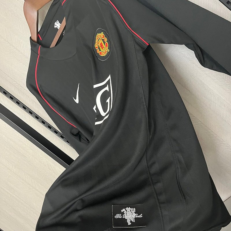 Manchester United Away Retro 2007 Nike Manga Longa - Preta