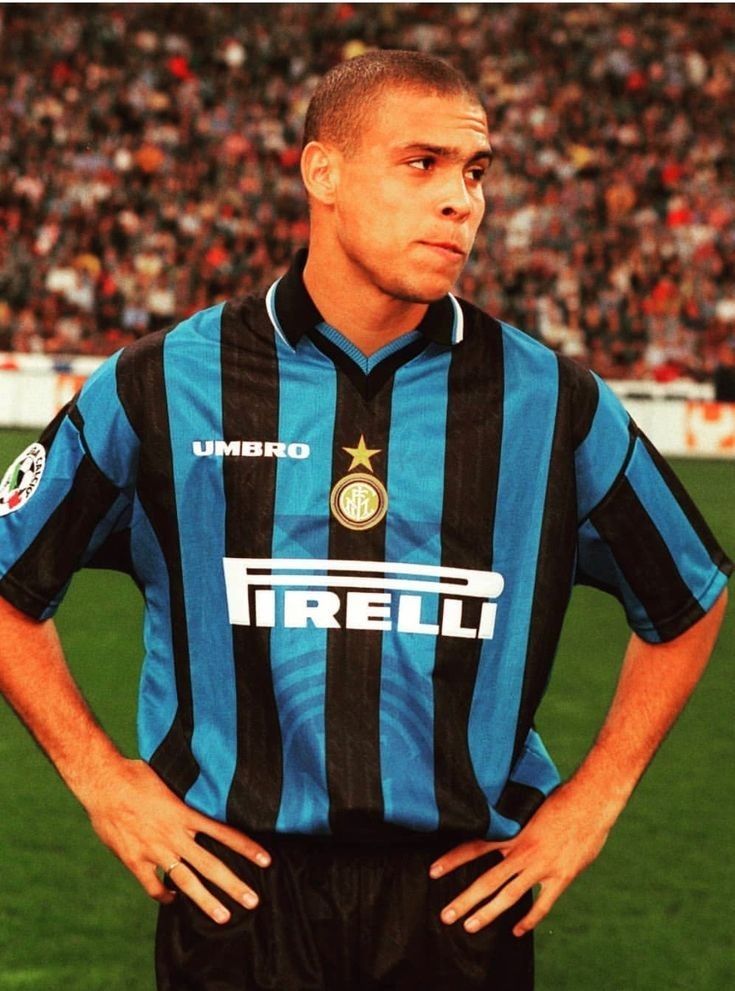 Inter de Milão Home Retrô 1997/1998 Umbro - Azul e Preta