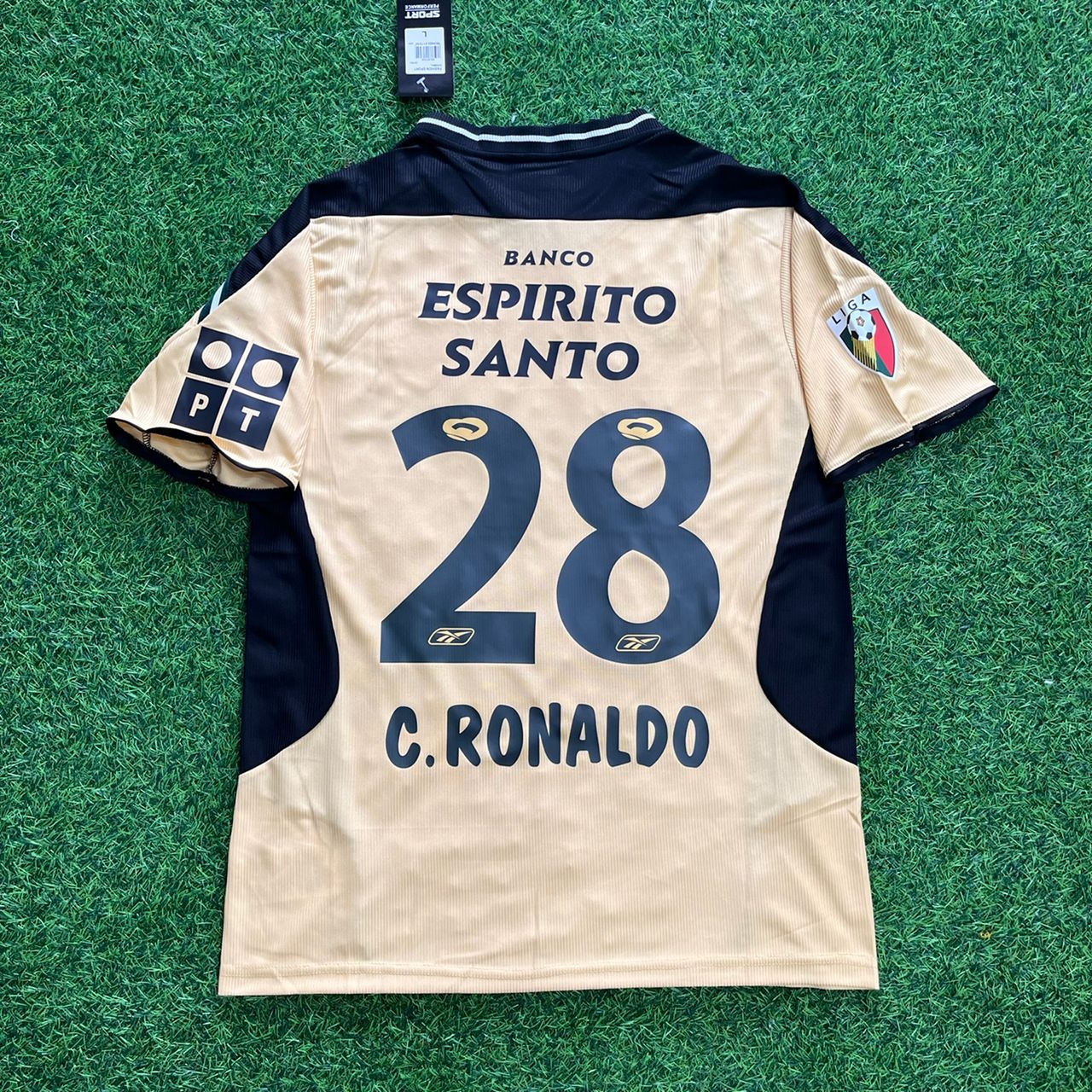 Sporting Away 02/03 Reebok - Dourado