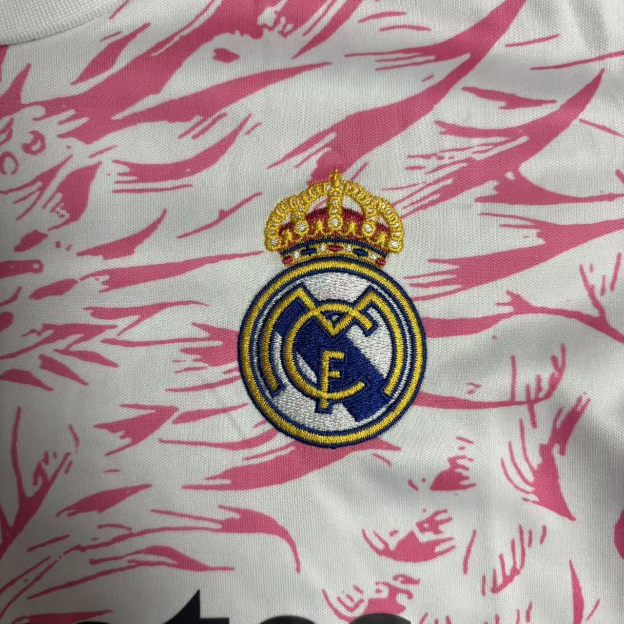 Kit Infantil Real Madrid Edição Especial Dragão 25/26  - Colorido
