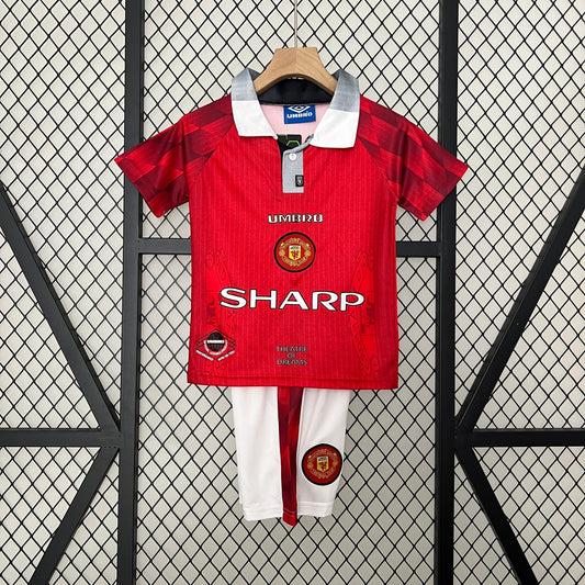 Kit infantil Manchester United Retrô Home 1996 . - Vermelho