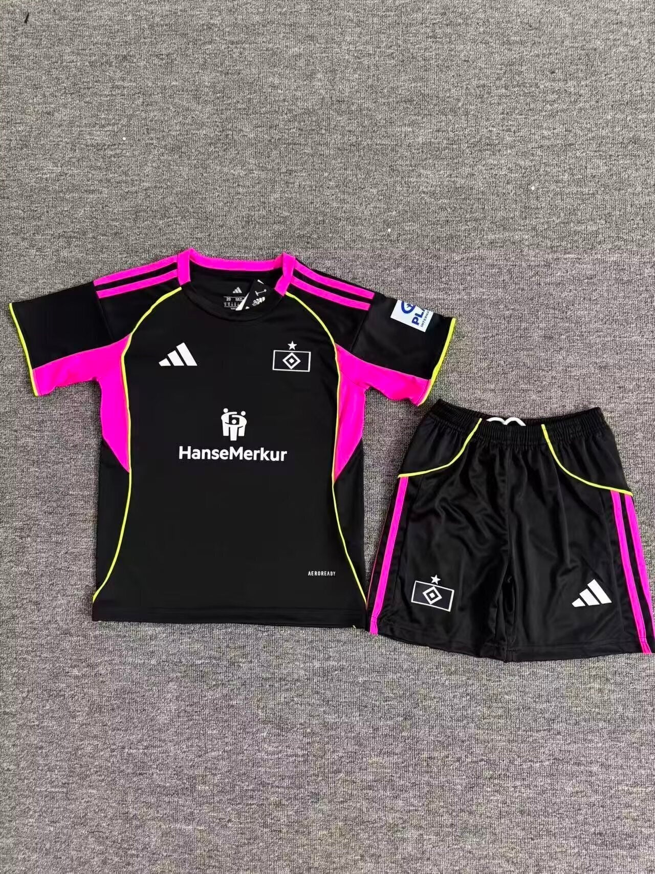 Kit Infantil Hamburgo Away 25/26  - Preto e Rosa